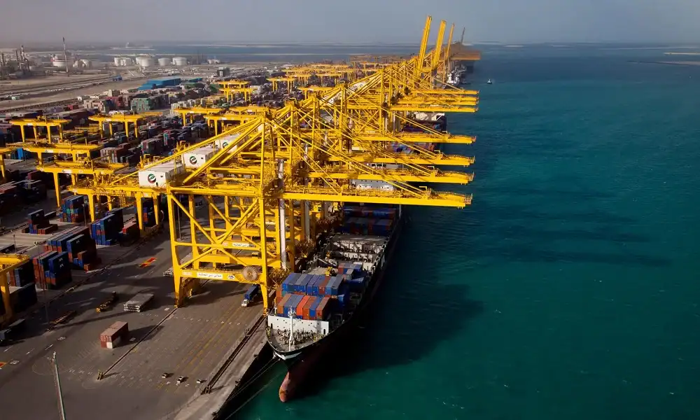 بندر جبل علی از بنادر دبی