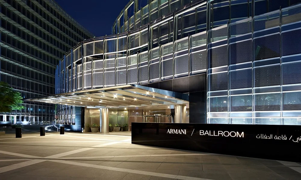 برج خلیفه دبی از نمای ورودی