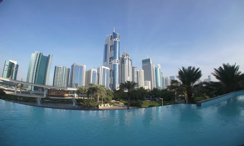 برج بلو تاور از ساختمان های معروف دبی