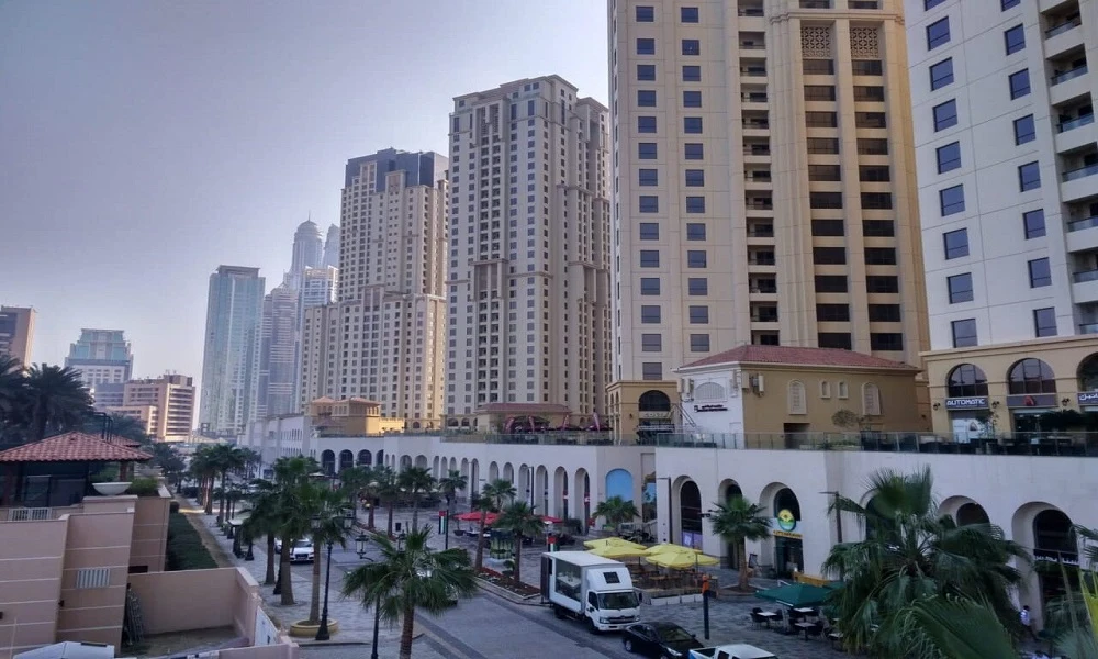 خیابان جی بی ار در دبی